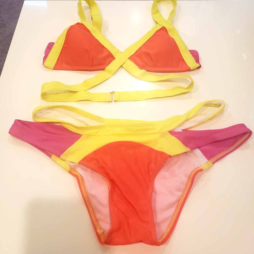 NWOT Vibrant Colorful Bikini Set (Neon Orange, Neon Yellow & Pink- Large)